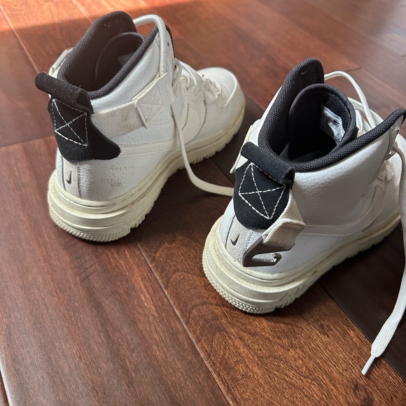 AF1 HI UT 2.0 - Picture 4 of 8